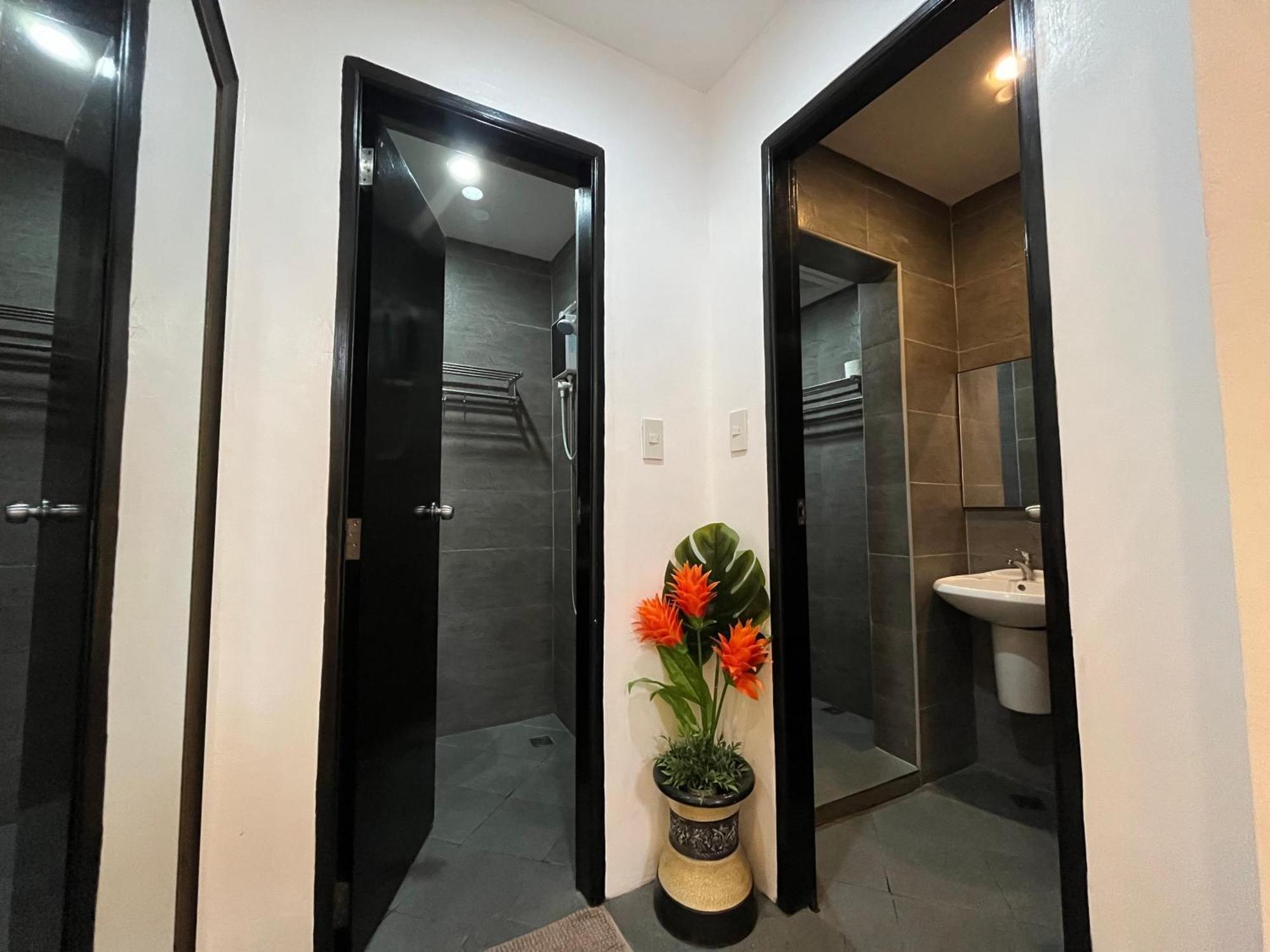 Rangya Hotel Tagaytay City Extérieur photo