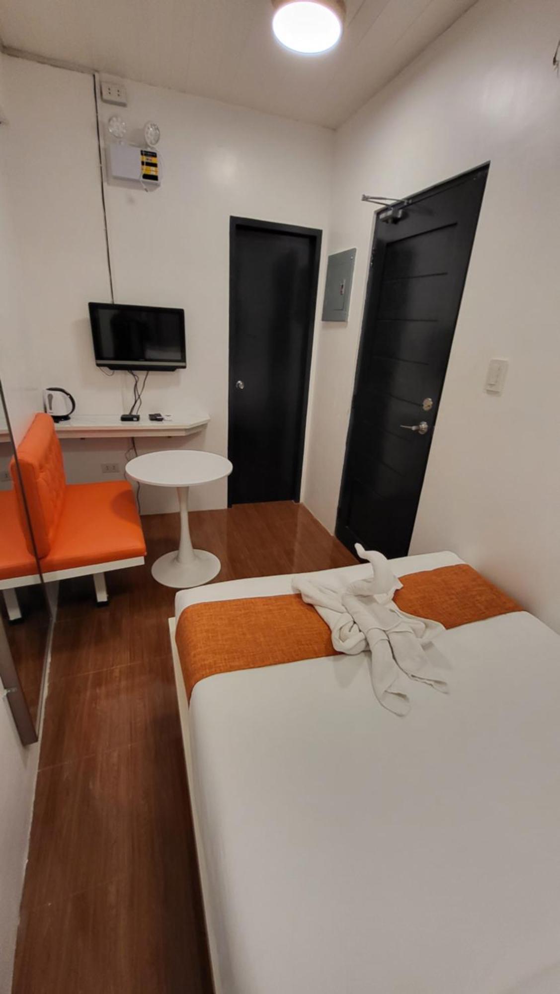 Rangya Hotel Tagaytay City Extérieur photo