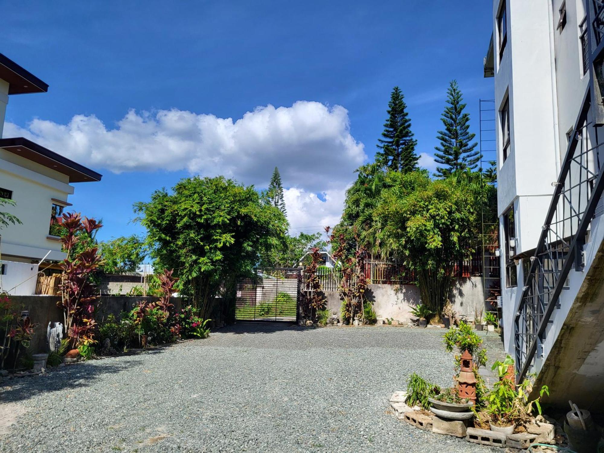Rangya Hotel Tagaytay City Extérieur photo
