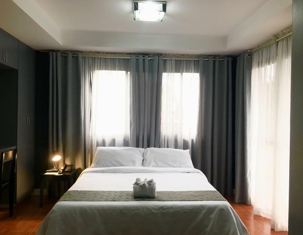 Rangya Hotel Tagaytay City Extérieur photo